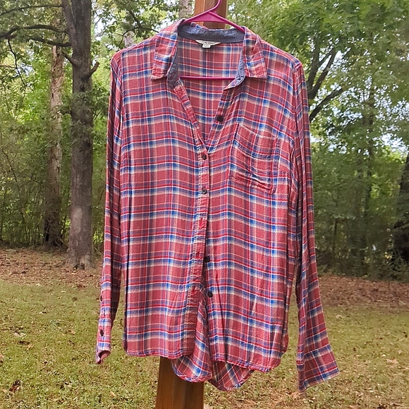 Lucky Brand Tops - ❤️5/$25  EUC Lucky Plaid Collar Shirt